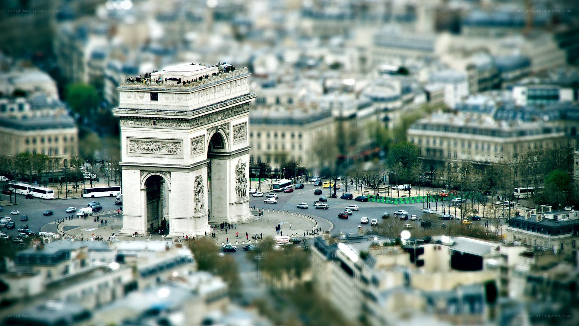 Tilt-shift view of Arc de Triomphe