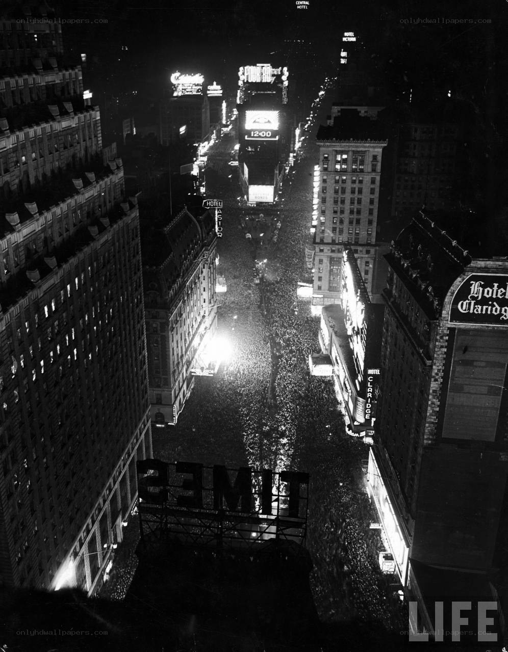 Times Square crowd at night