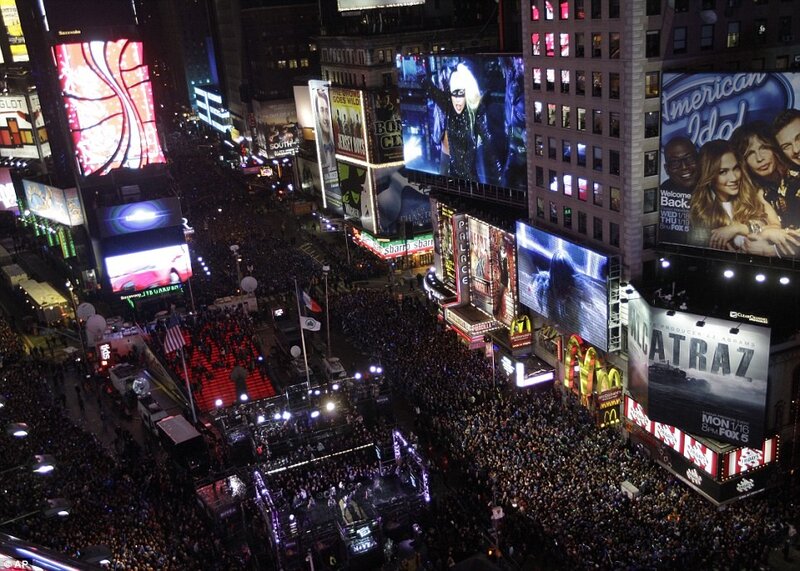 Times Square New Year's Eve crowd