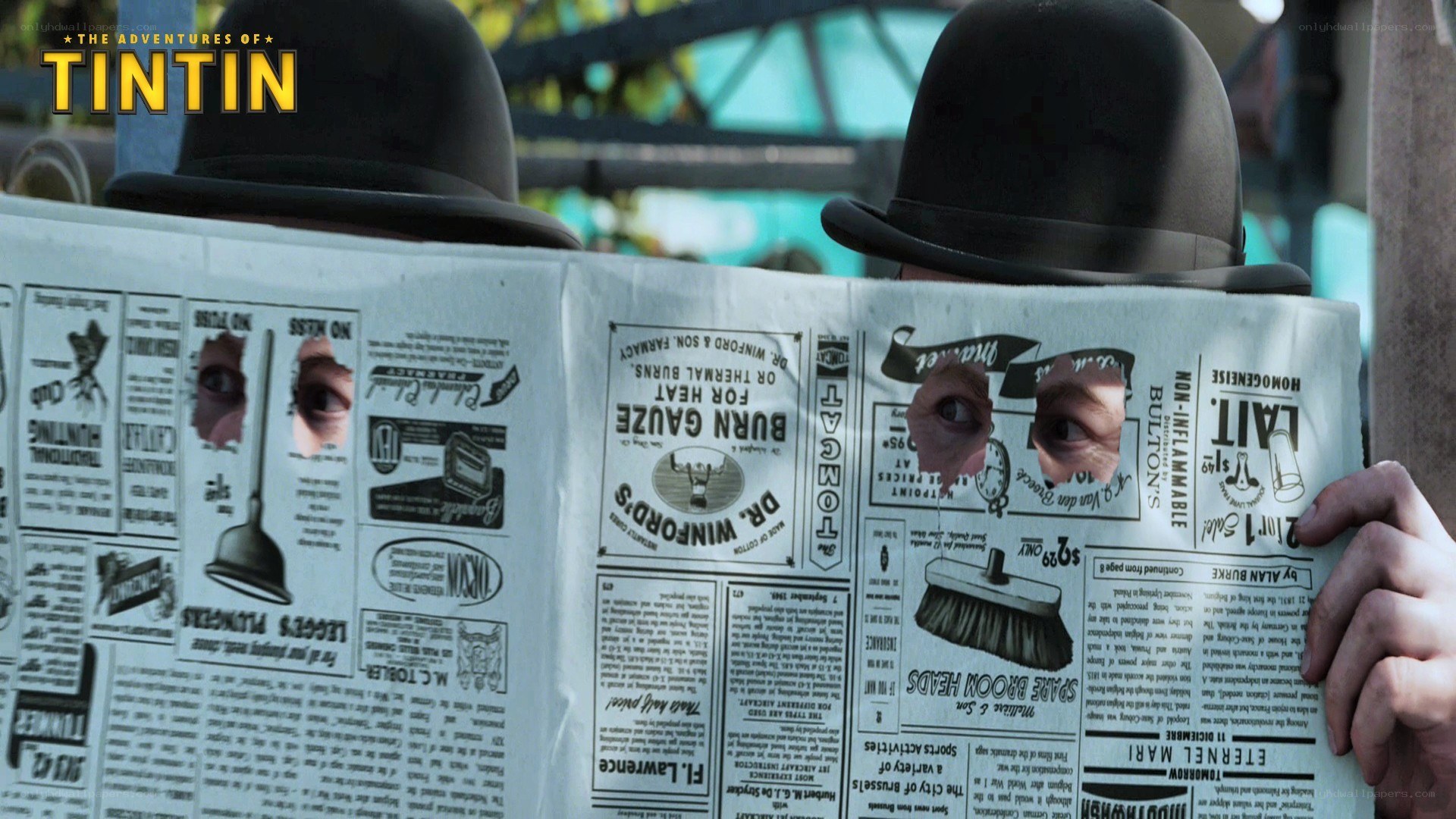 Tintin newspaper disguise