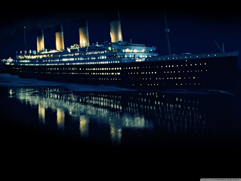 Titanic Ship at Night — Black