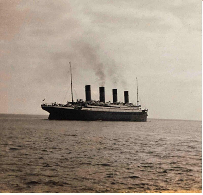 Titanic Ship at Sea — Gray, Calm