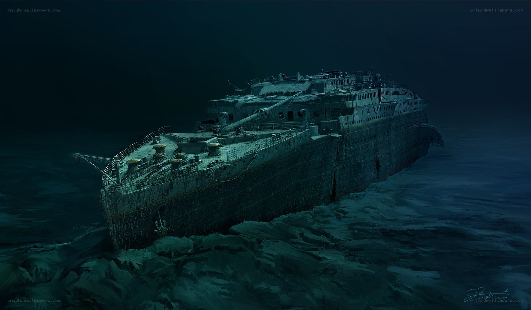 Titanic wreck on ocean floor