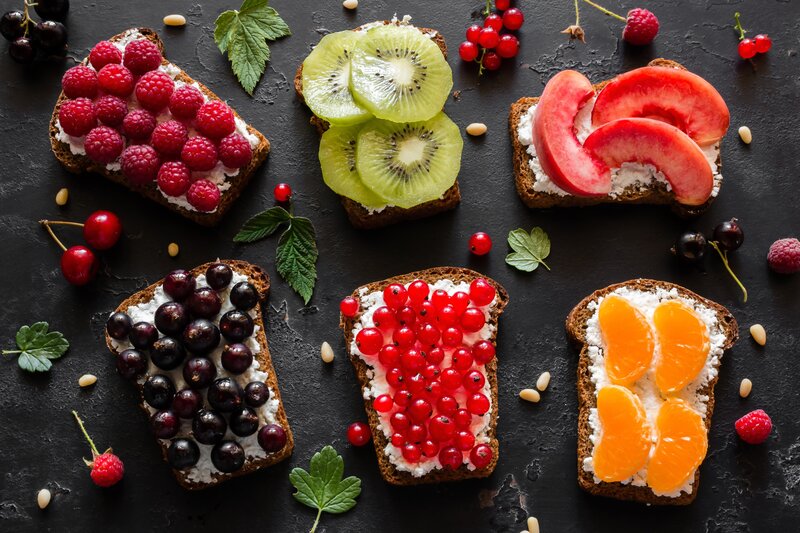 Toast with Fruit Toppings