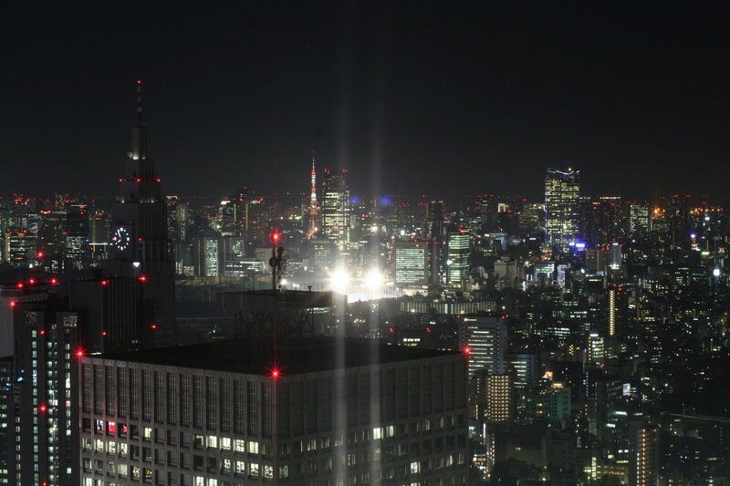 Tokyo City Skyline — Black, Dark