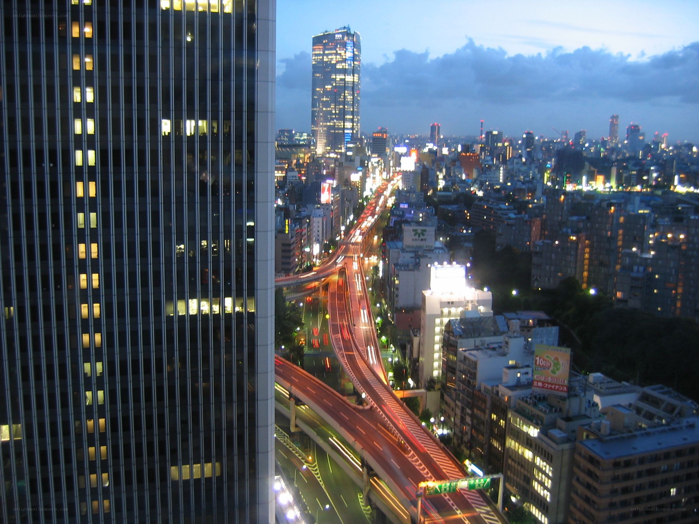 Tokyo cityscape at dusk