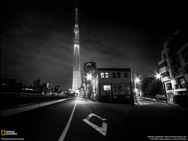 Tokyo Skytree at Night — Black