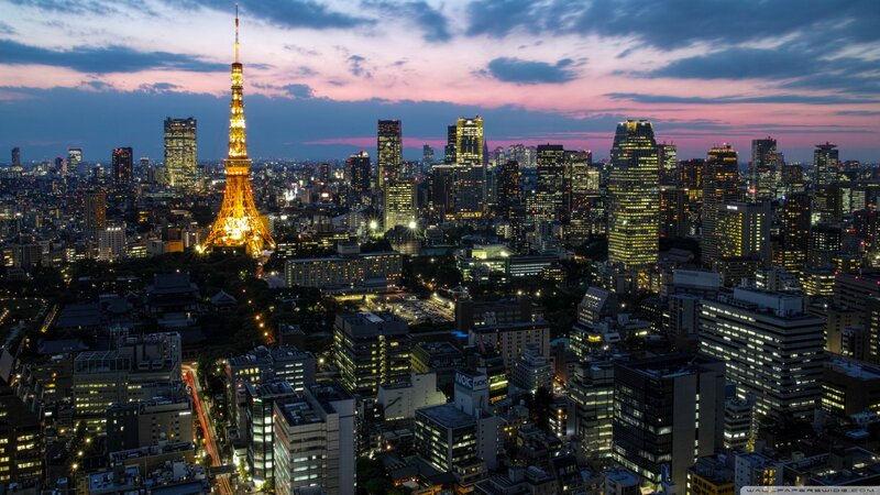 Tokyo Tower at Dusk — Purple, Dramatic