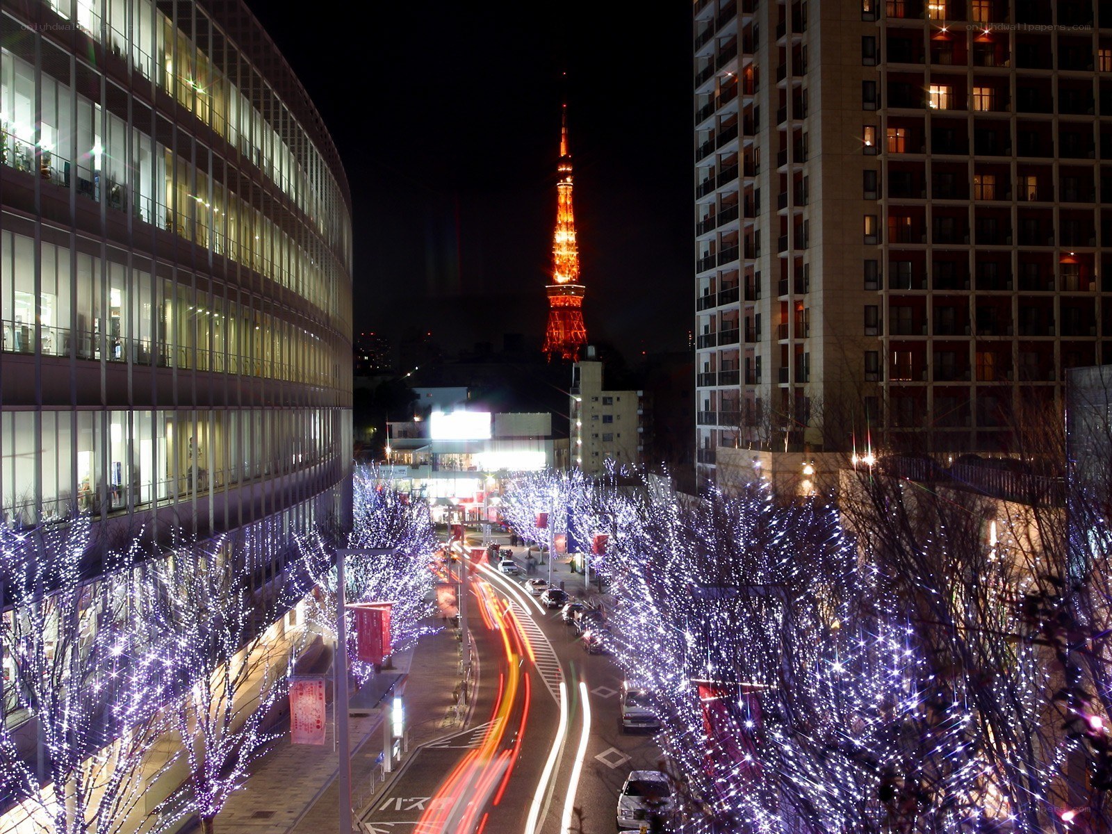Tokyo Tower at night