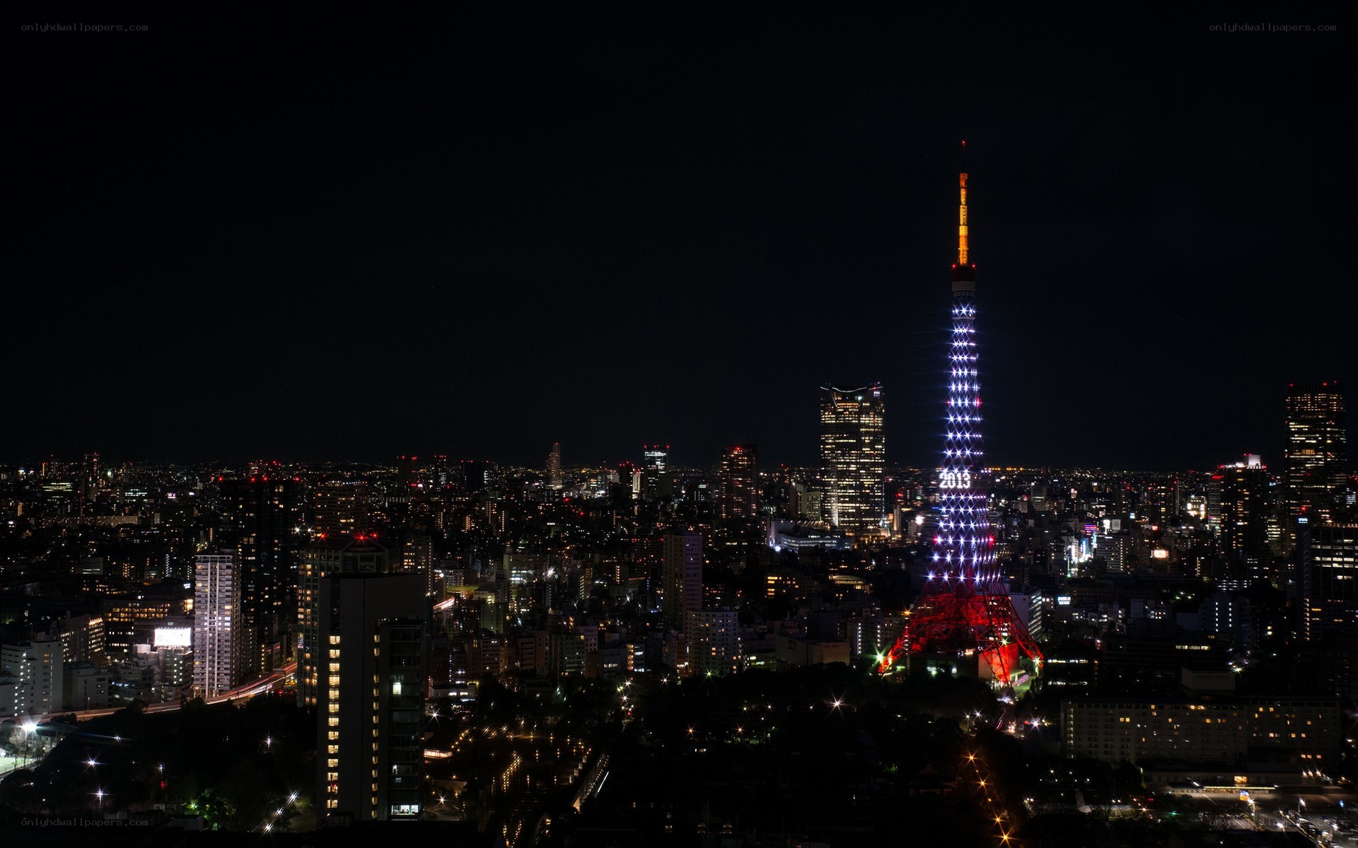 Tokyo Tower at night