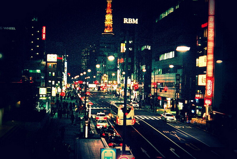 Tokyo Tower at Night — Black