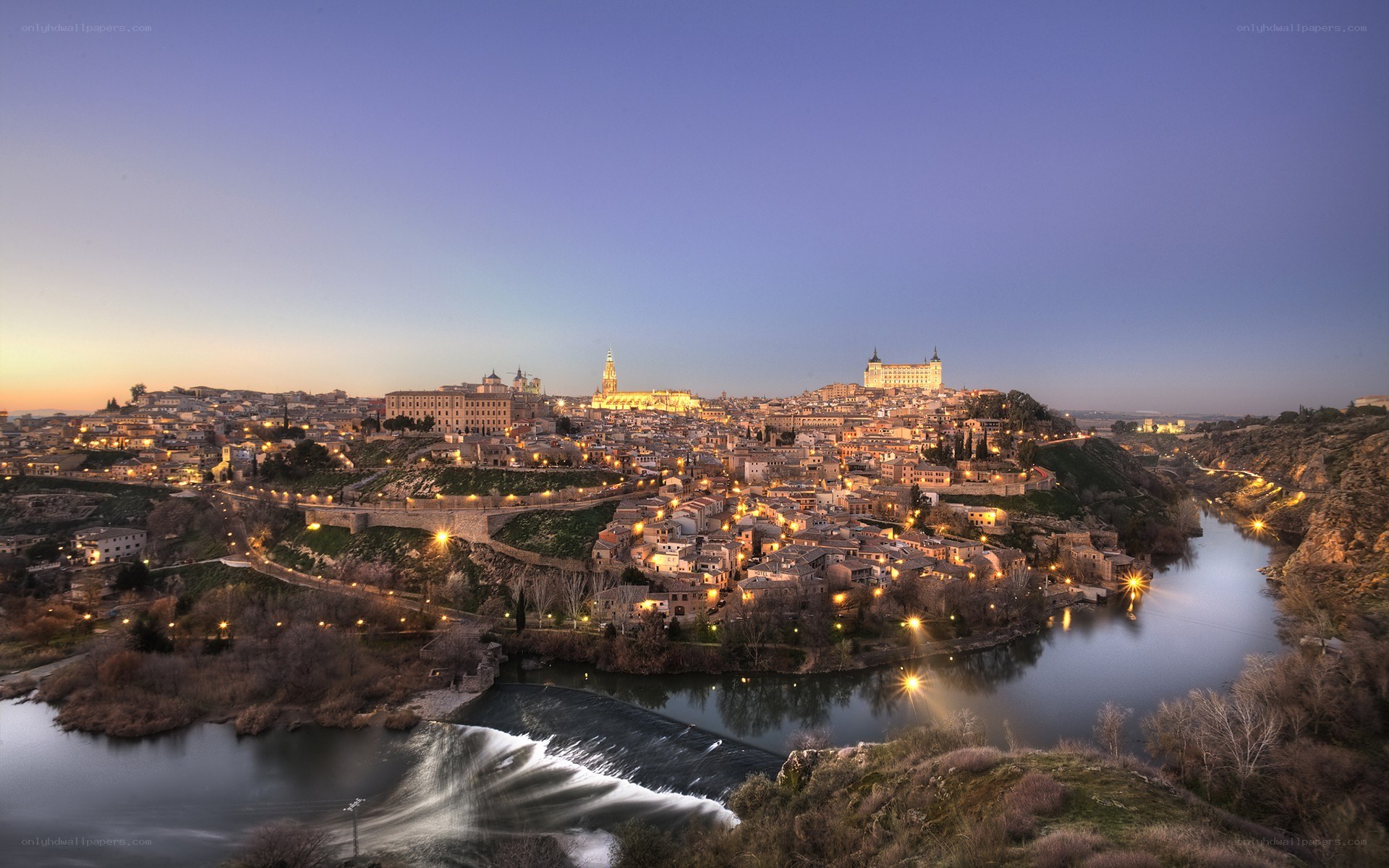 Toledo at dusk with river