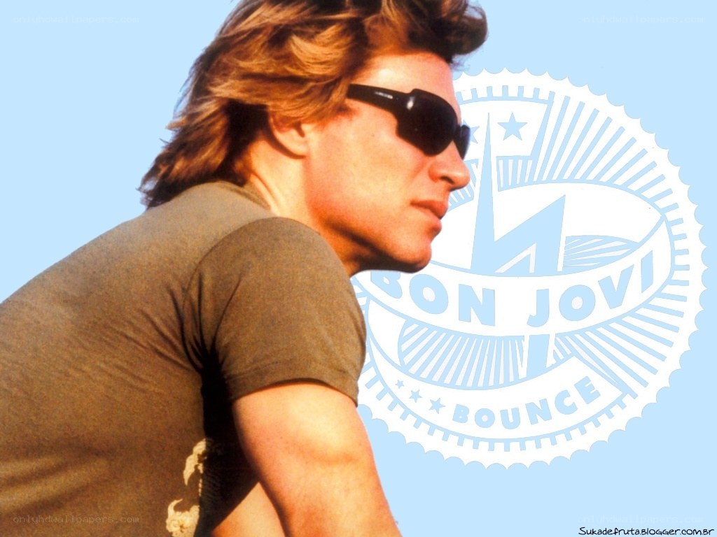 Tom Cruise in sunglasses