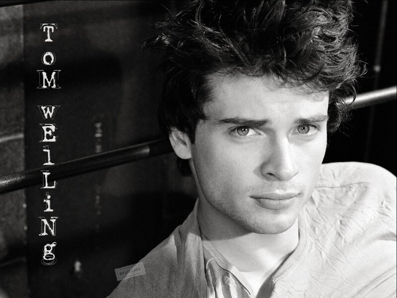 Tom Welling portrait