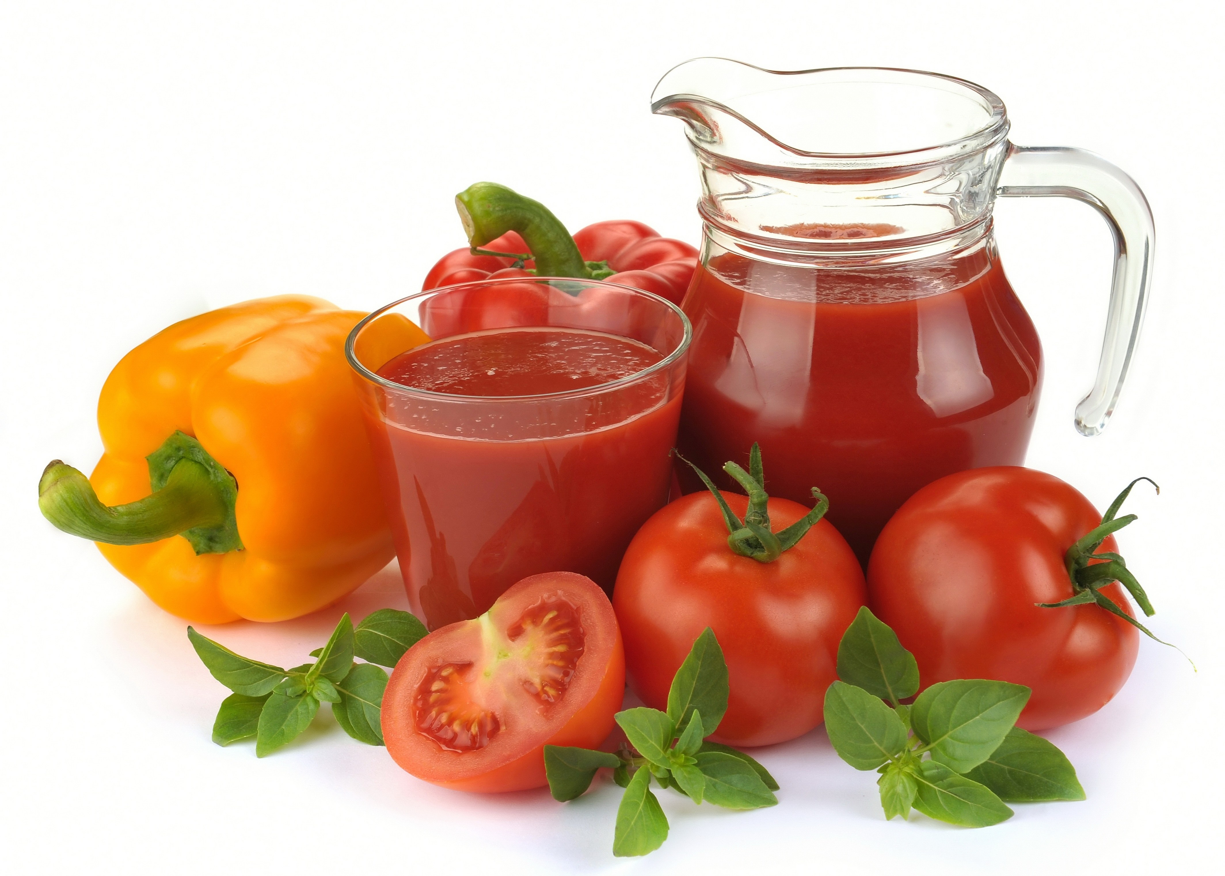 Tomato juice with fresh vegetables