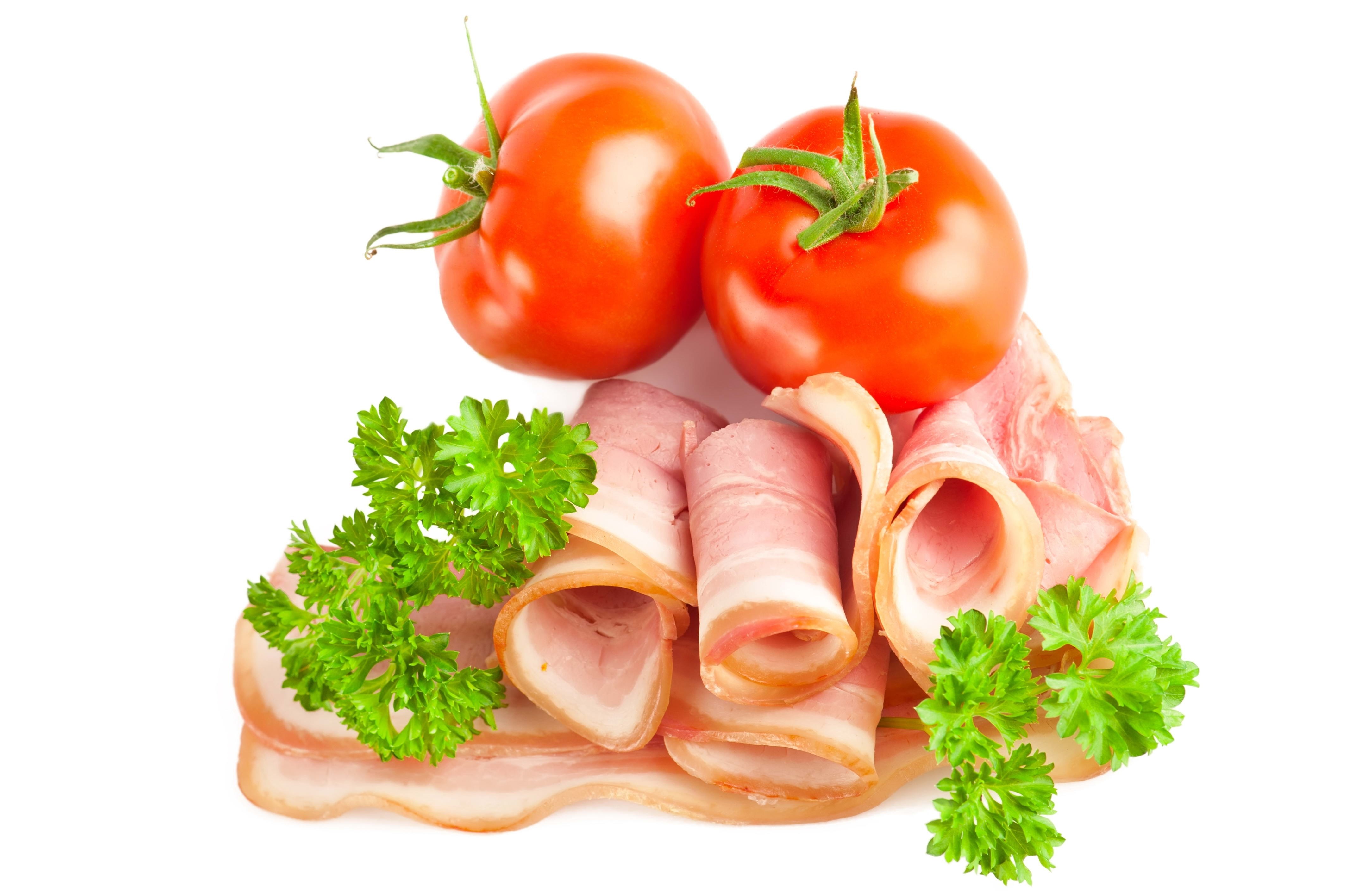 tomatoes and bacon with parsley