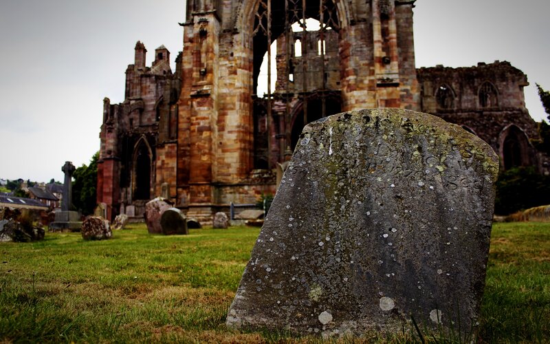 Tombstone in Graveyard — Green