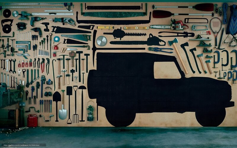 Tool wall with vehicle silhouette