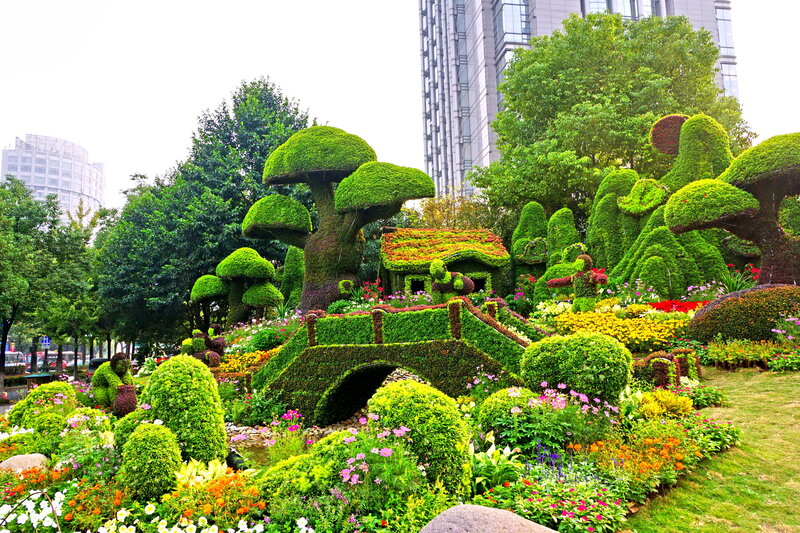 Topiary Garden Display — Green, Colorful