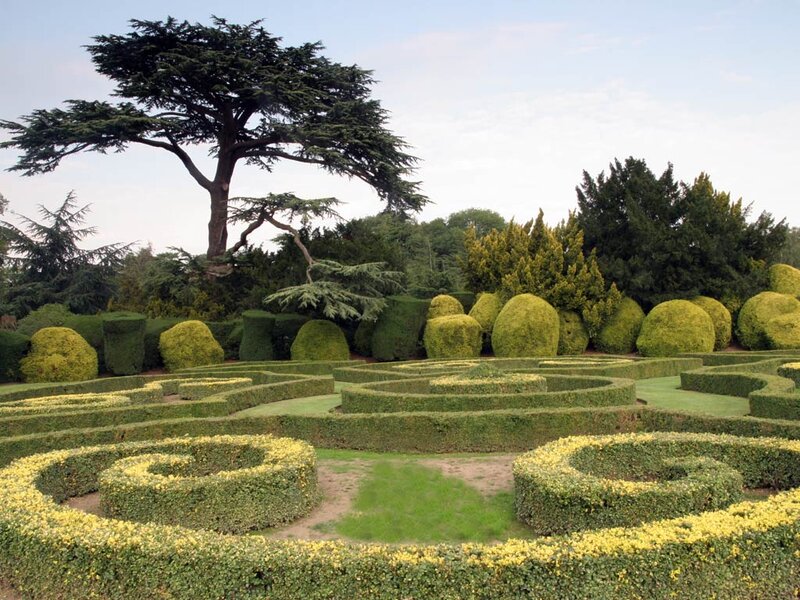 Topiary Garden Maze
