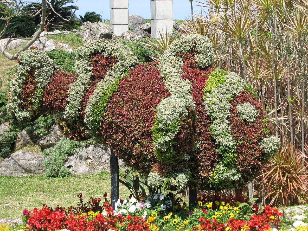 topiary sculpture in garden