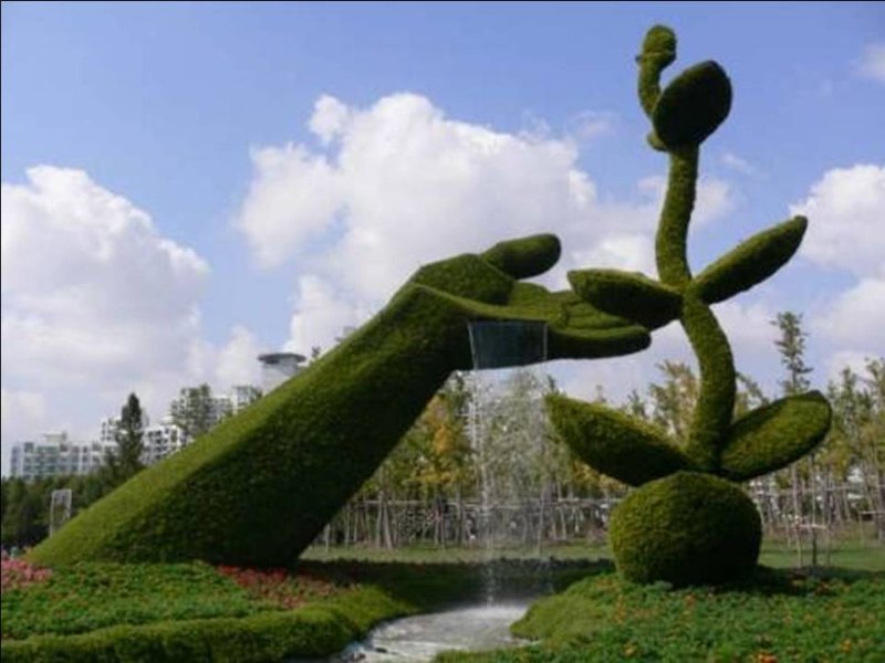 Topiary Sculpture of Hands — Green