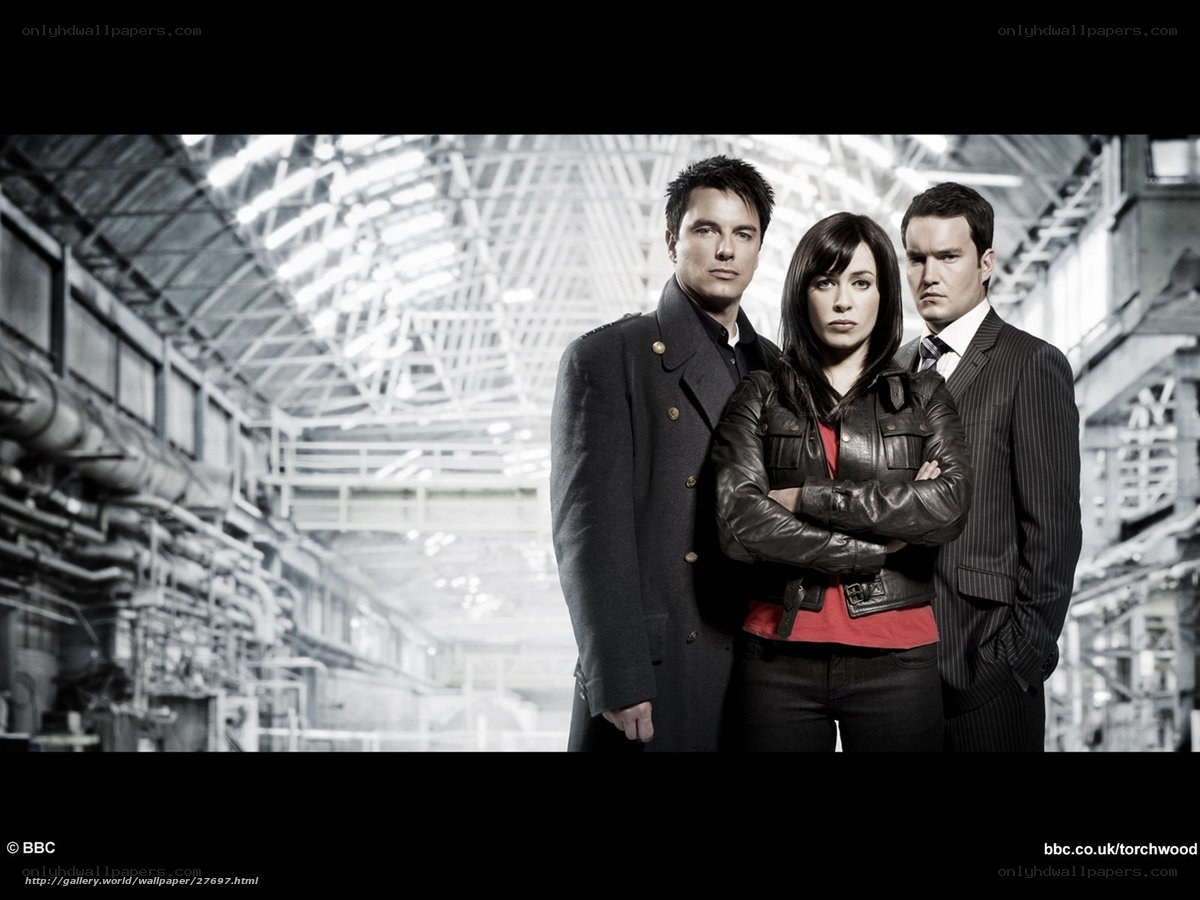 Torchwood cast in industrial setting