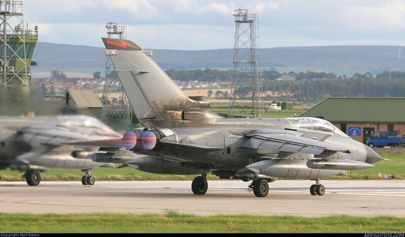 Tornado Fighter Jet — Gray, Neutral