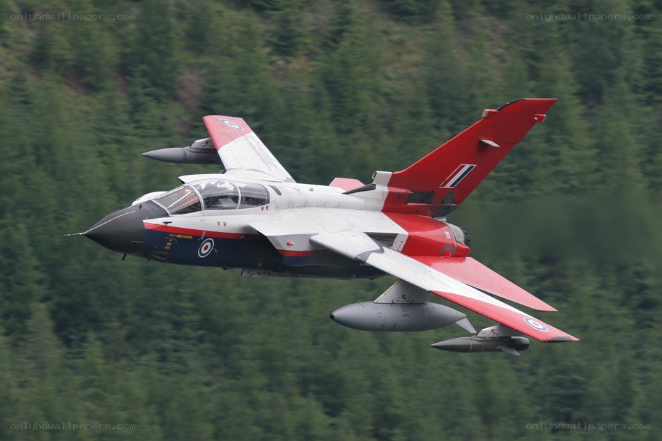 Tornado jet in flight