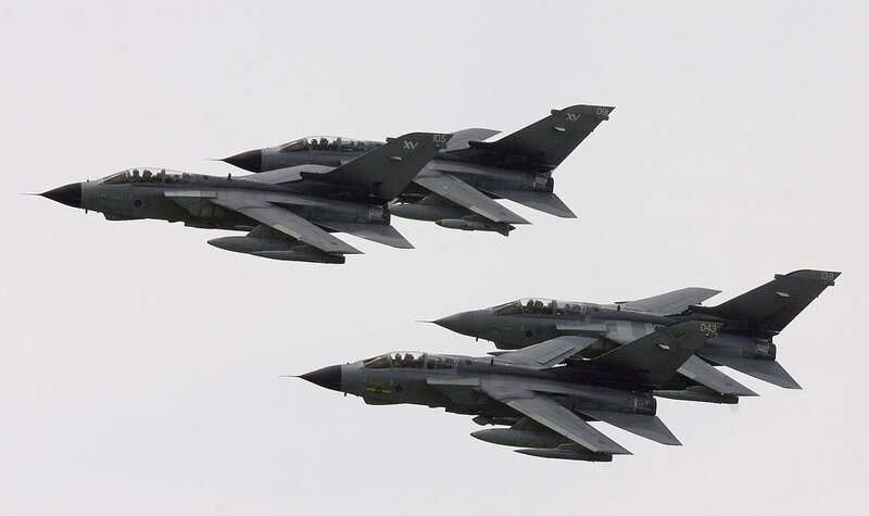 Tornado jets in formation