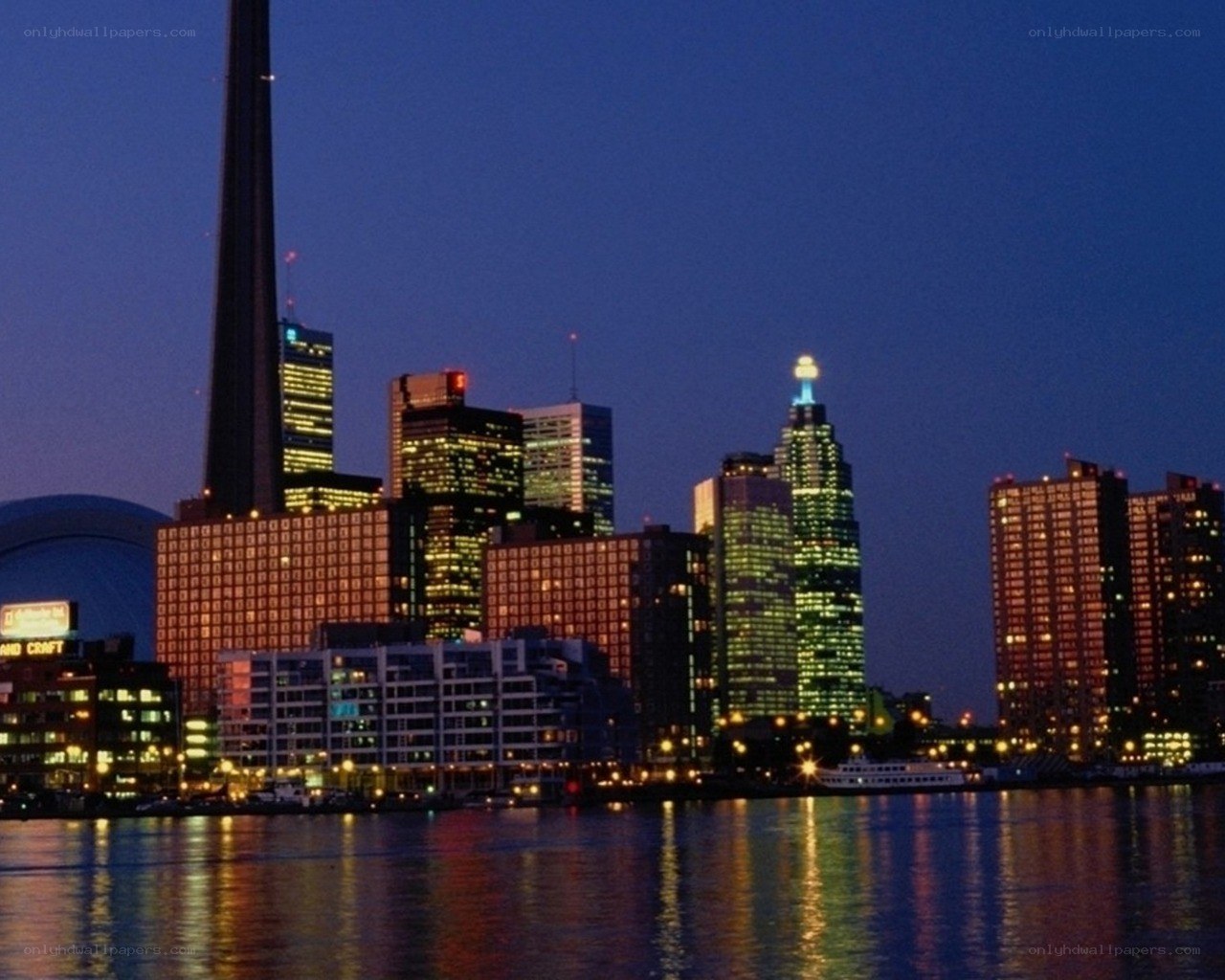 Toronto skyline at dusk