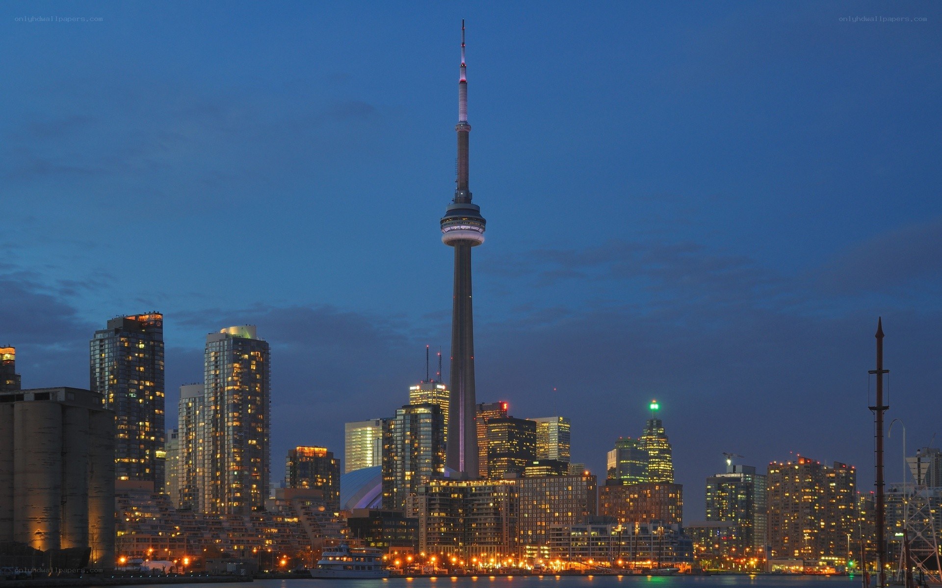 Toronto skyline at dusk