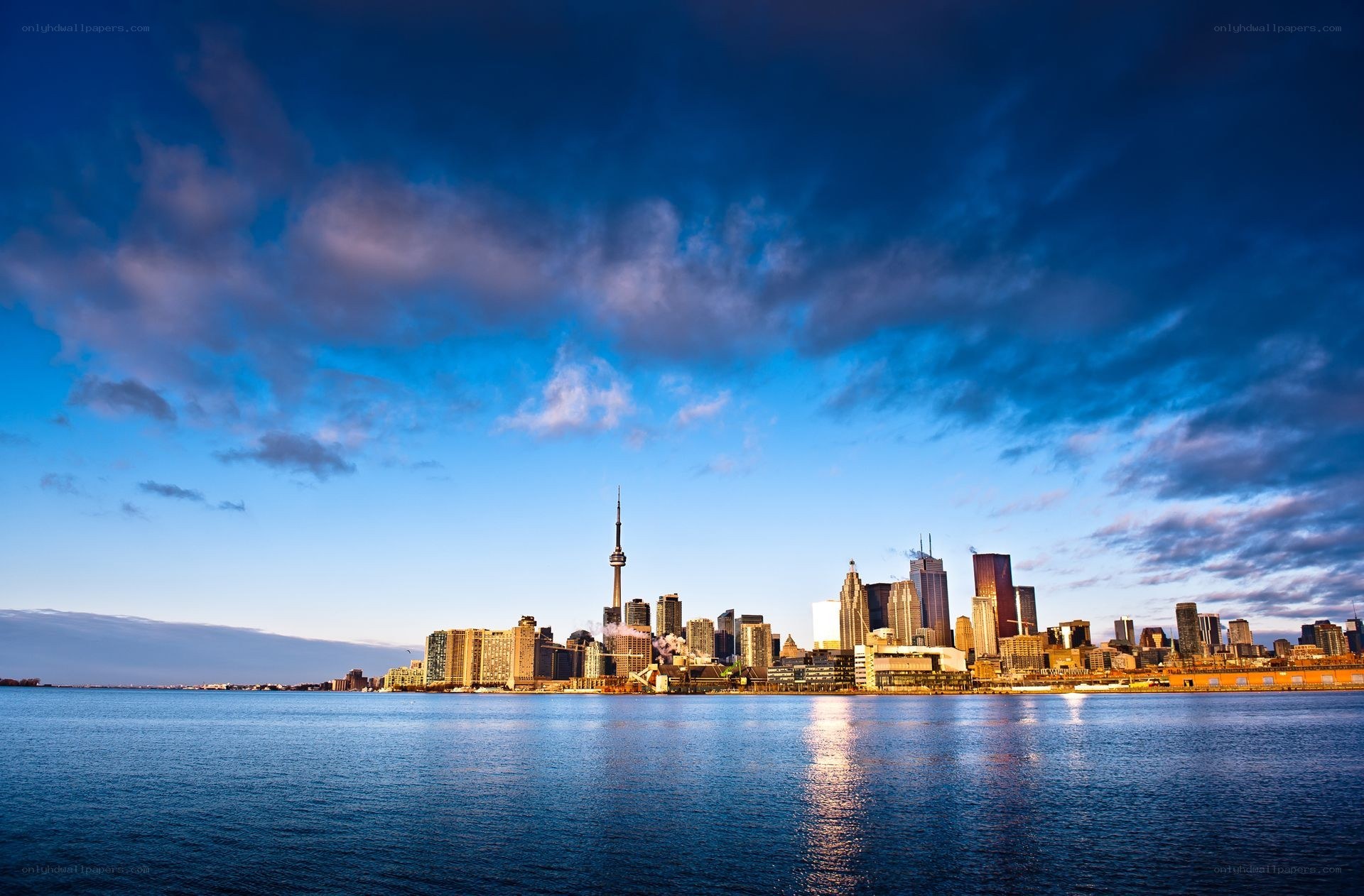 Toronto skyline at dusk