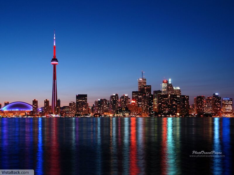 Toronto skyline at dusk