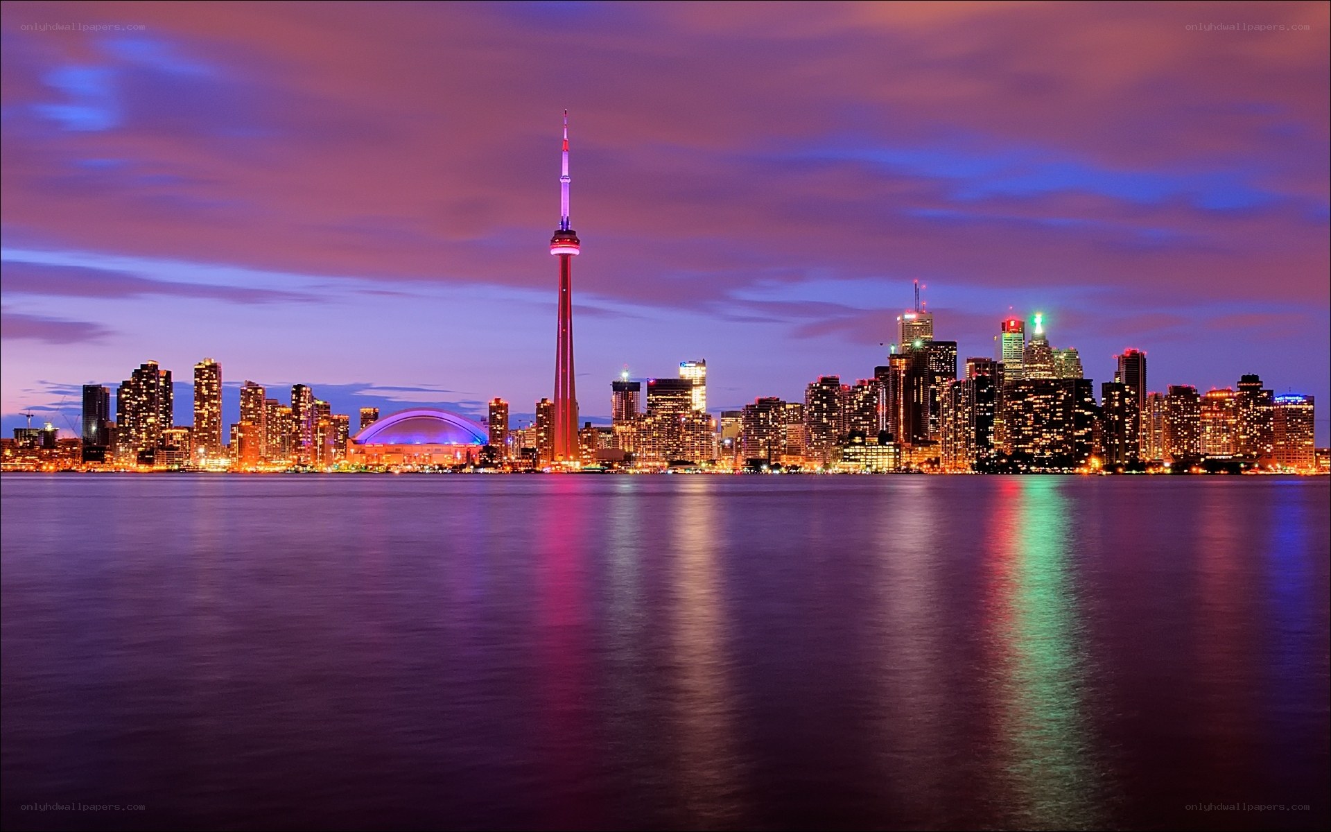 Toronto skyline at dusk