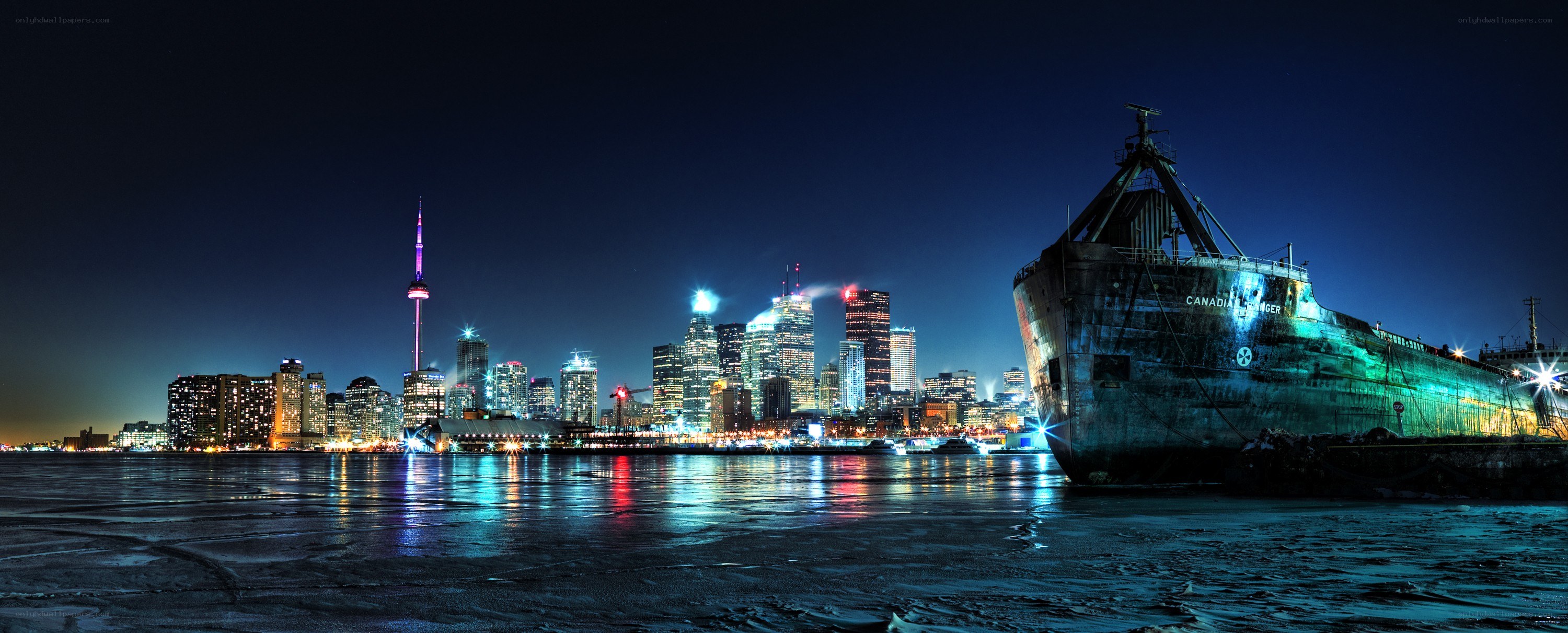 Toronto skyline at night