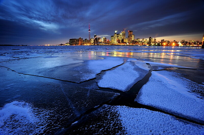 Toronto Skyline at Night — Blue