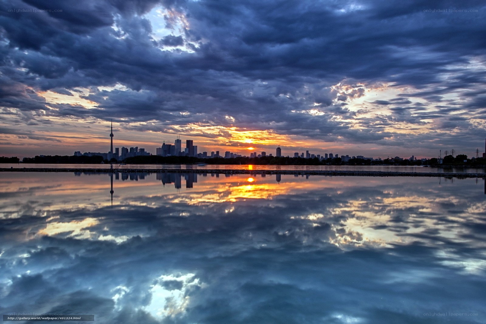 Toronto skyline at sunset