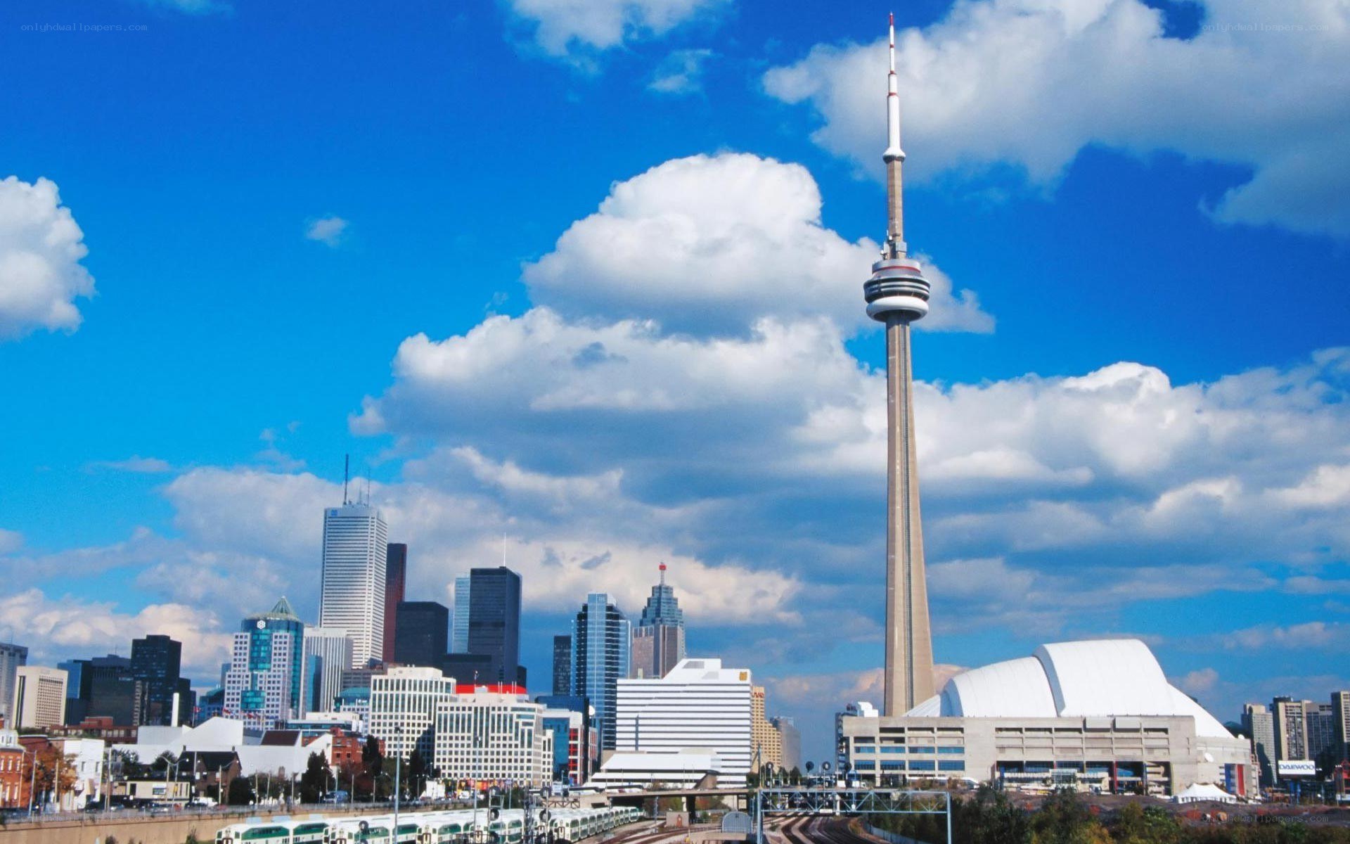 Toronto skyline with CN Tower