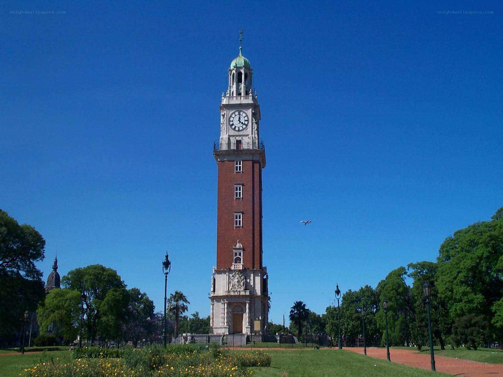 Torre Monumental in Buenos Aires