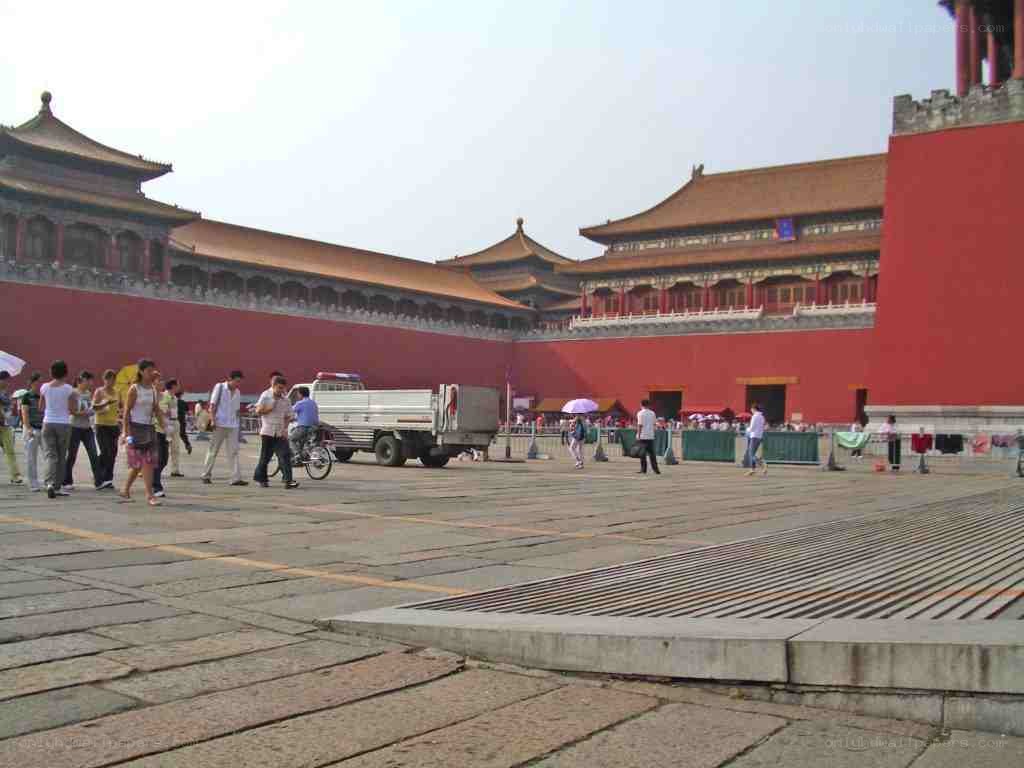 Tourists at Forbidden City