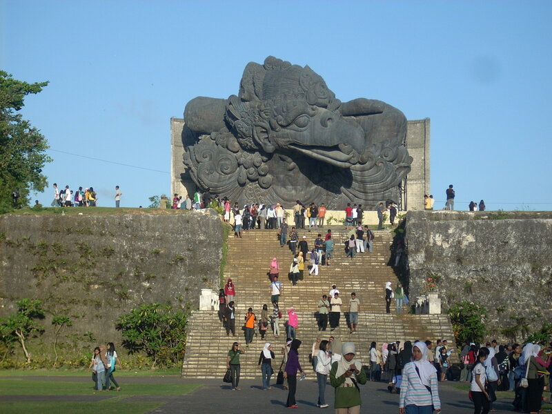 Tourists at Garuda Wisnu Kencana statue