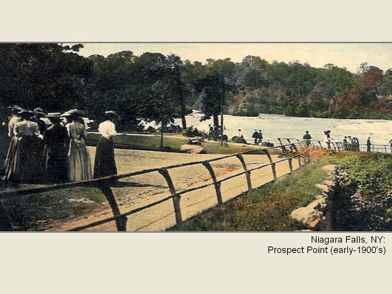 Tourists at Prospect Point