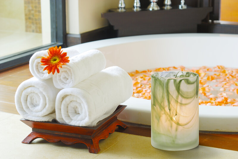 Towels and Flower by Tub