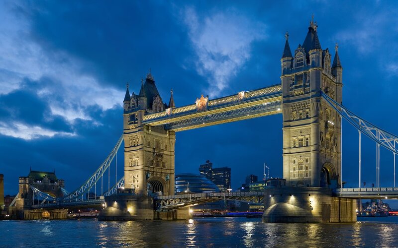 Tower Bridge at Night — Dramatic