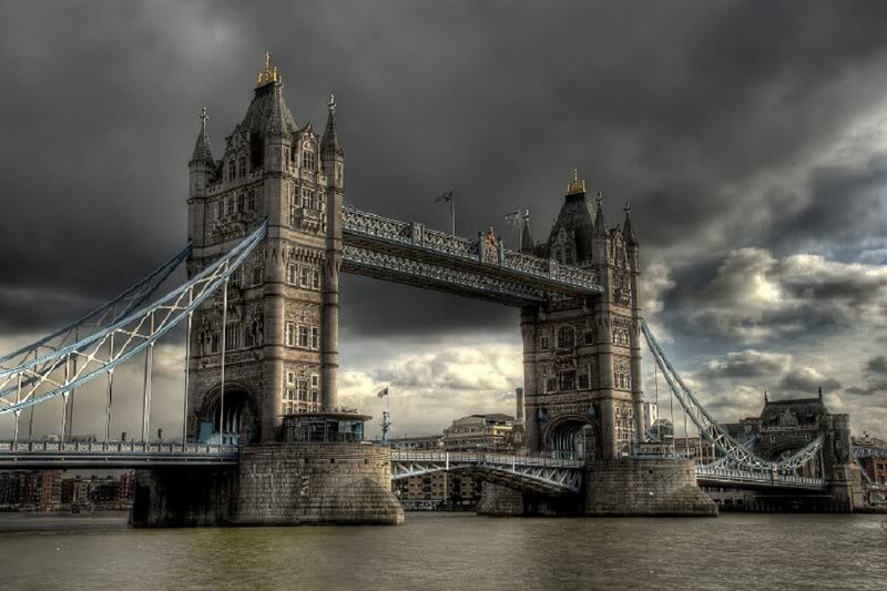 Tower Bridge in London — Gray, Dramatic