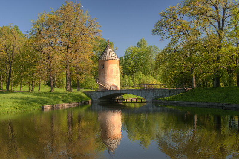 Tower on a Bridge — Green