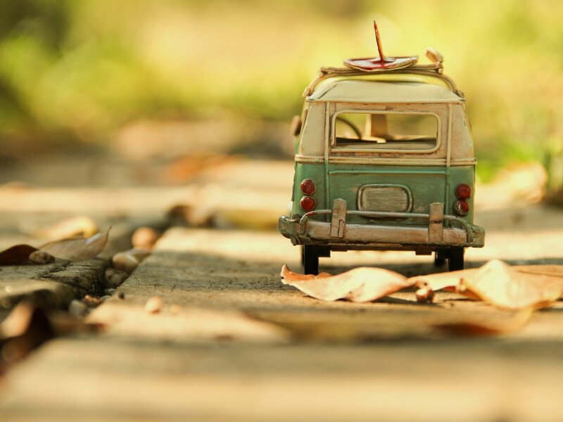 Toy Van with Surfboard — Green