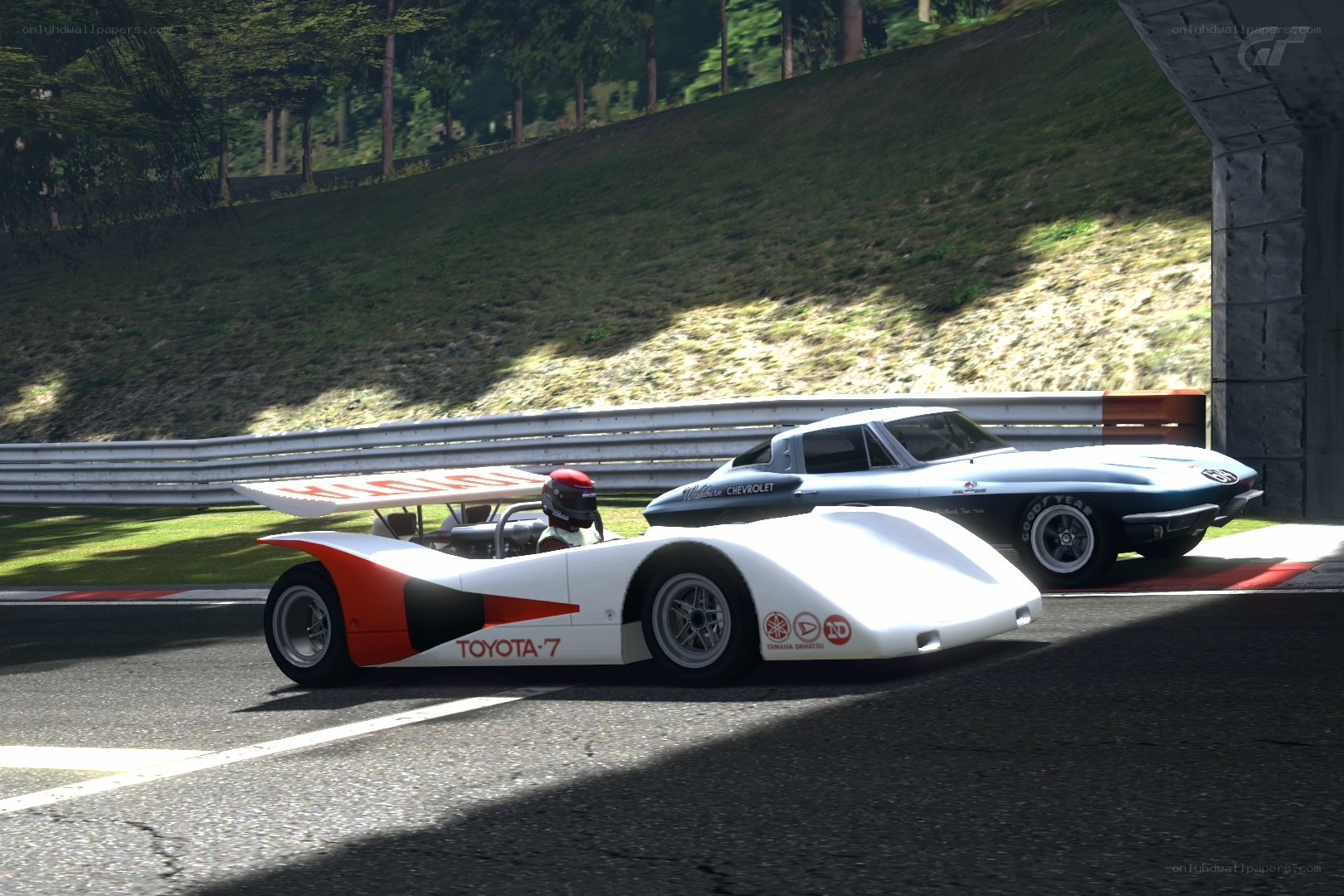 Toyota 7 racing on track