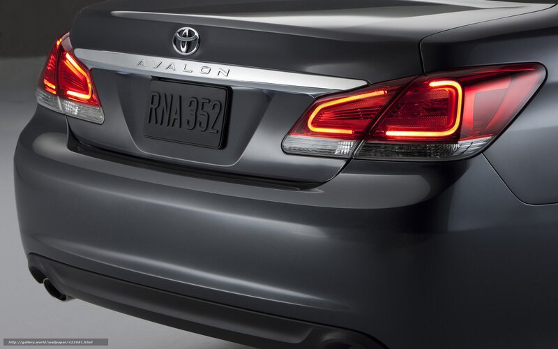 Toyota Avalon rear view